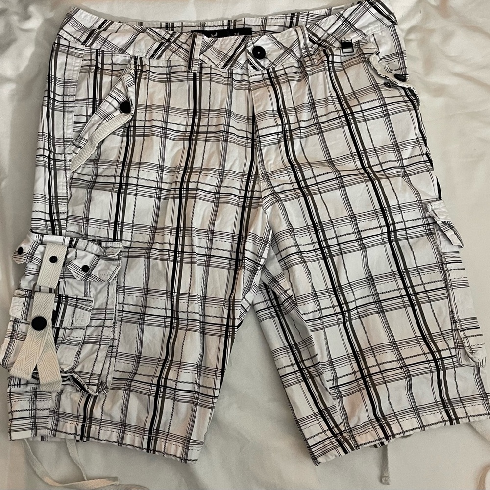 Men's Size 34 Black and White Plaid Cargo Shorts Nick Danger